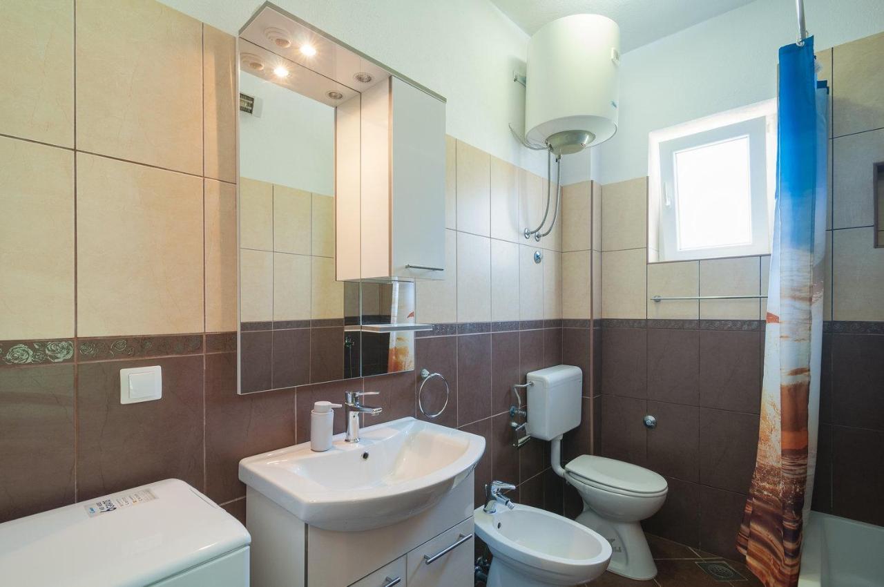 Apartman Neven Podgora Extérieur photo